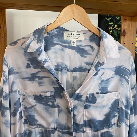 Anthropologie Cloth & Stone Blue Pink Watercolor Print Button Down Shirt Medium - Picture 6 of 15